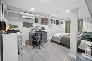 2915 Sommer Pl, Bronx, NY 10465 - Photo 19