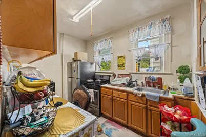 32 S 8th Avenue, Mount Vernon, NY 10550 - Photo 15