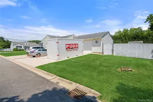 1005 3rd St, West Babylon, NY 11704 - Photo 45