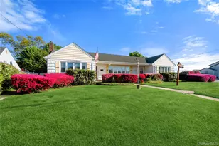 1005 3rd St, West Babylon, NY 11704 - Photo 3