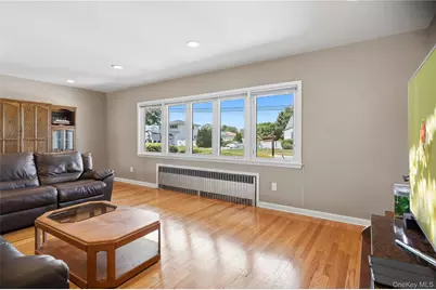 1005 3rd Street, West Babylon, NY 11704 - Photo 13