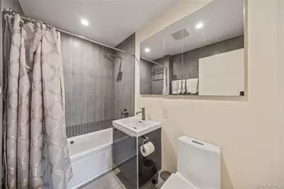 5-49 Borden Avenue #2B, Long Island City, NY 11101 - Photo 13