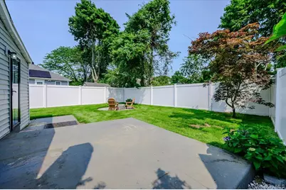35 Rose Street, Hauppauge, NY 11788 - Photo 21