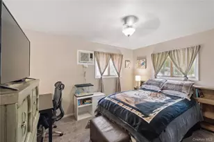 10 Wisteria Way, Commack, NY 11725 - Photo 11