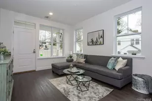 1046 New York Ave, Huntington Station, NY 11746 - Photo 3
