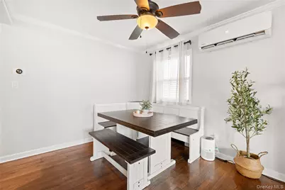 219 Venetian Boulevard, Lindenhurst, NY 11757 - Photo 7