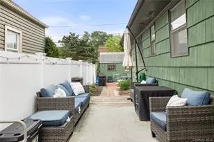 219 Venetian Blvd, Lindenhurst, NY 11757 - Photo 17