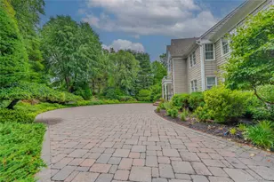 6 Maureen Dr, Mount Sinai, NY 11766 - Photo 5