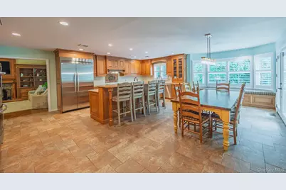 6 Maureen Drive, Mount Sinai, NY 11766 - Photo 9