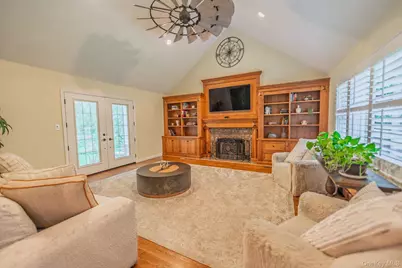 6 Maureen Drive, Mount Sinai, NY 11766 - Photo 13
