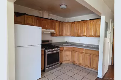 1105 Beach Channel Drive, Far Rockaway, NY 11691 - Photo 9