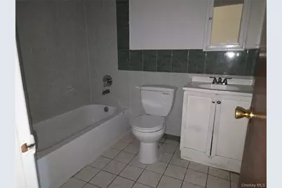 1105 Beach Channel Drive, Far Rockaway, NY 11691 - Photo 5