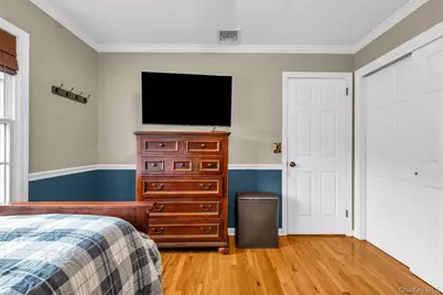 383 Munsell Road, Patchogue, NY 11772 - Photo 11