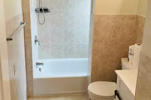 16 Evergreen Dr, Lindenhurst, NY 11757 - Photo 7