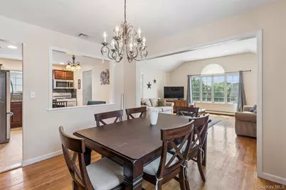 62 Crosby Avenue, Albertson, NY 11507 - Photo 9