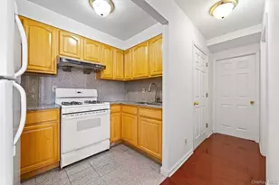 137-08 31st Rd, Flushing, NY 11354 - Photo 9