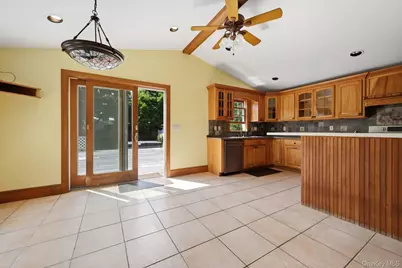 249 Sunset Avenue, Westhampton Beach, NY 11978 - Photo 9