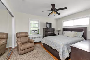 60 Oceanview Ave, Valley Stream, NY 11581 - Photo 11
