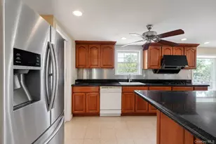 5 Fowler Ln, Mount Sinai, NY 11766 - Photo 7