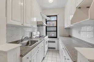 96-11 65th Rd, Rego Park, NY 11374 - Photo 3