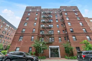 96-11 65th Rd, Rego Park, NY 11374 - Photo 17