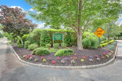 11 Scenicview Crescent, Manorville, NY 11949 - Photo 3
