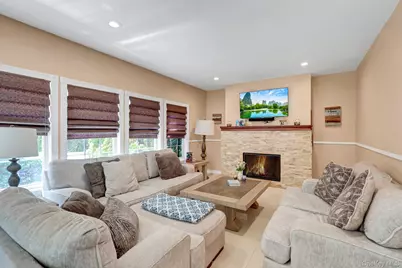 11 Scenicview Crescent, Manorville, NY 11949 - Photo 15