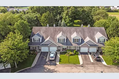 149 Maya Circle, Central Islip, NY 11722 - Photo 3