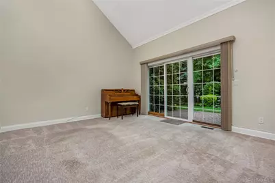 149 Maya Circle, Central Islip, NY 11722 - Photo 15
