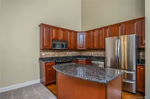 149 Maya Cir, Central Islip, NY 11722 - Photo 9
