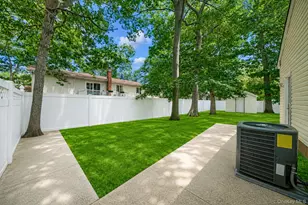 25 Heston Rd, Shirley, NY 11967 - Photo 11