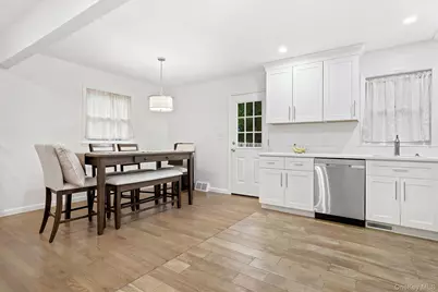 47 Riverview Drive, Fishkill, NY 12524 - Photo 9