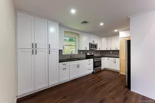 745 Peekskill Hollow Rd, Putnam Valley, NY 10579 - Photo 7