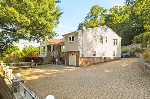 81 Avondale Rd, Yonkers, NY 10710 - Photo 3
