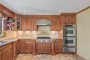 81 Avondale Rd, Yonkers, NY 10710 - Photo 9