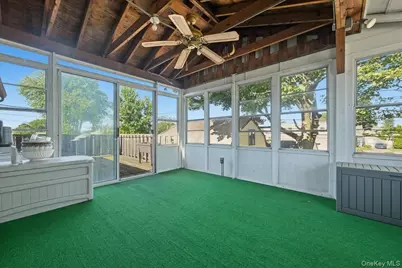 62 Linden Boulevard, Hicksville, NY 11801 - Photo 17