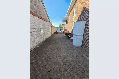 95-14 159th Avenue, Howard Beach, NY 11414 - Photo 25