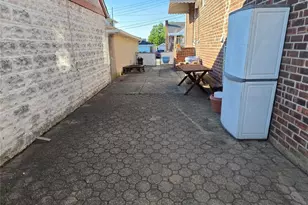 95-14 159th Ave, Howard Beach, NY 11414 - Photo 25