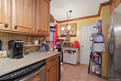 5 Sadore Ln #5R, Yonkers, NY 10710 - Photo 11