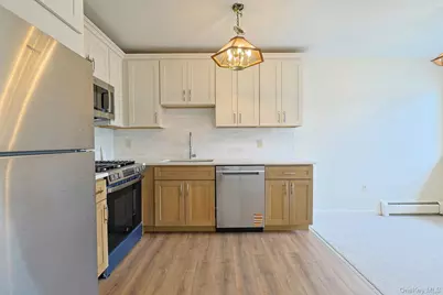 2740 South Road #G14, Poughkeepsie, NY 12601 - Photo 3