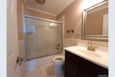 15 Greenridge Avenue #8, White Plains, NY 10605 - Photo 5