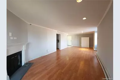 15 Greenridge Avenue #8, White Plains, NY 10605 - Photo 1