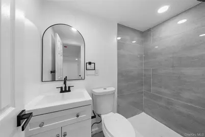 116 Meadowbrook Road, Hempstead, NY 11550 - Photo 27