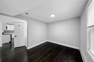 116 Meadowbrook Rd, Hempstead, NY 11550 - Photo 15