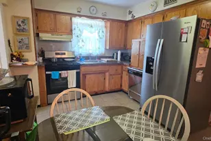 29-64 Ocean Crest Blvd, Far Rockaway, NY 11691 - Photo 3