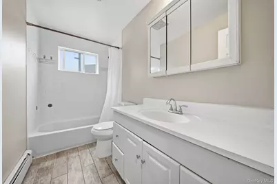 85 Schleigel Boulevard, Farmingdale, NY 11735 - Photo 17