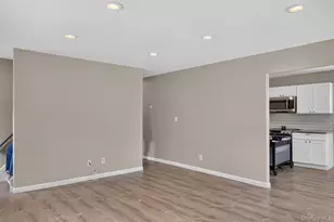 85 Schleigel Blvd, Farmingdale, NY 11735 - Photo 7
