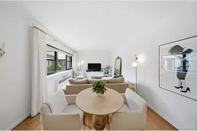 107 15th Street #F1, Garden City, NY 11530 - Photo 5