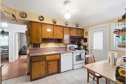 626 Mead Terrace, West Hempstead, NY 11550 - Photo 13