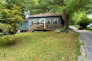 29 White St, Highland, NY 12528 - Photo 3